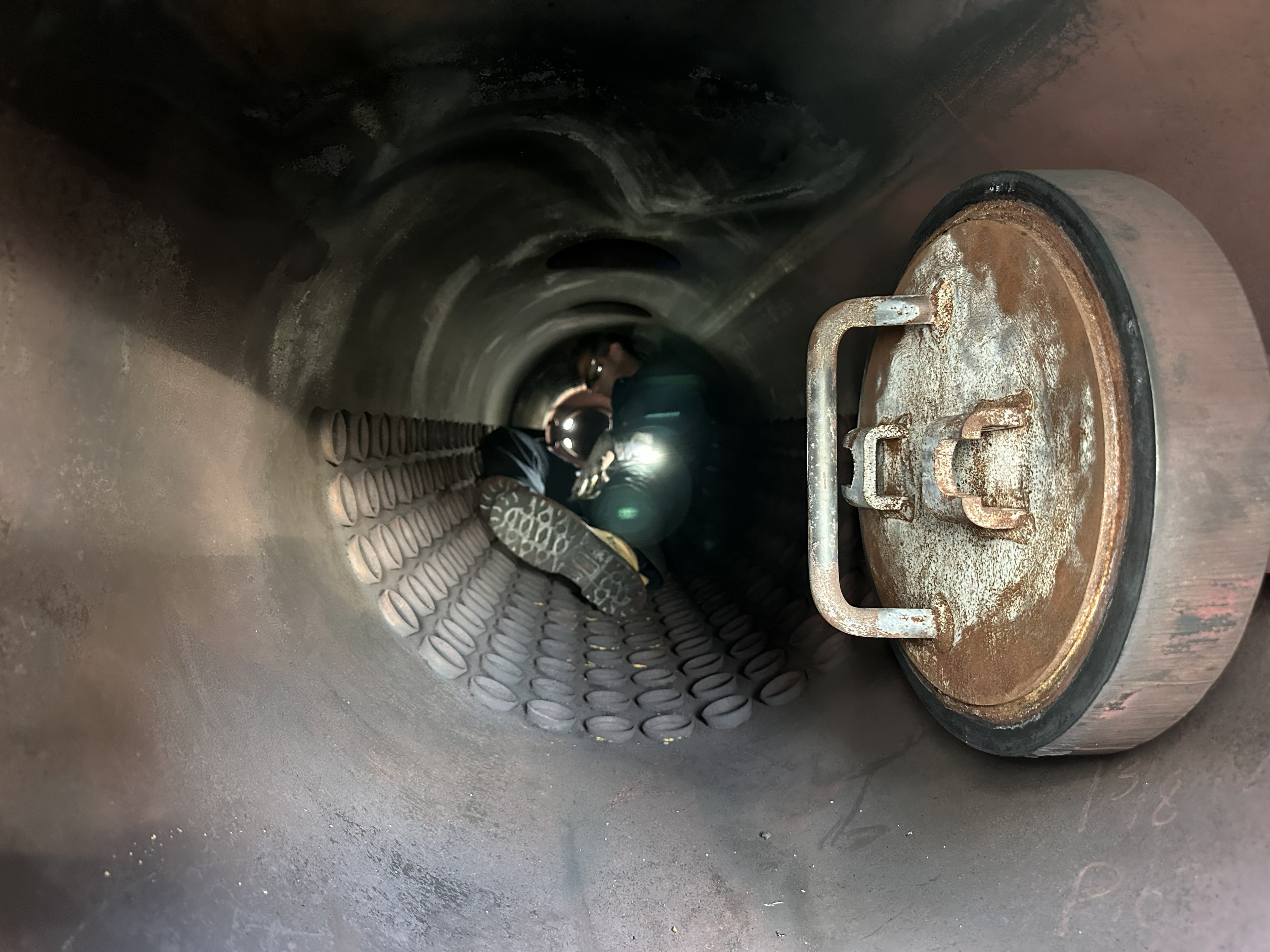Visual inspection inside a steam drum